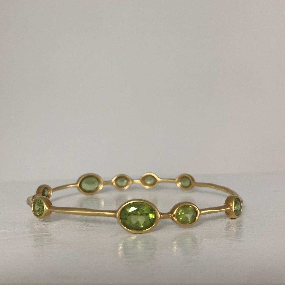 IPPOLITA 18k gold 9-stone Peridot Rock Candy bangle